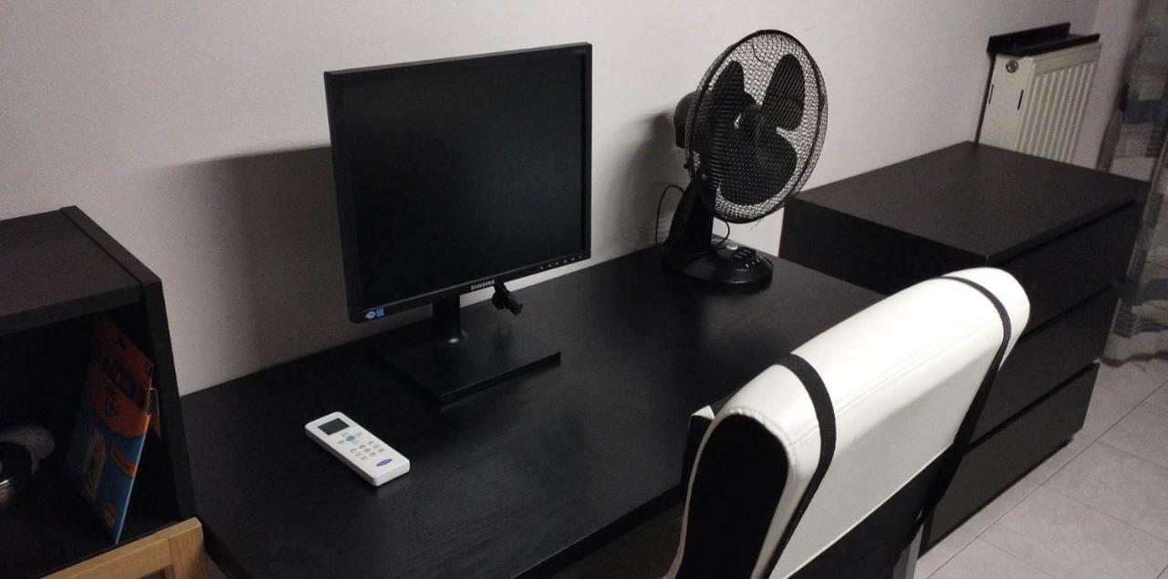 Modern 2Br City Flat 10Min From The Beach Athens Luaran gambar
